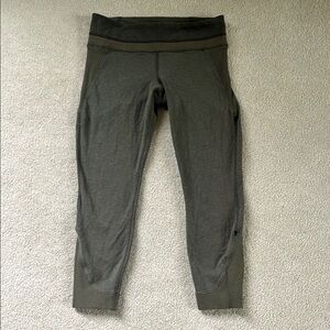 Lululemon Women’s Cropped Green Leggings